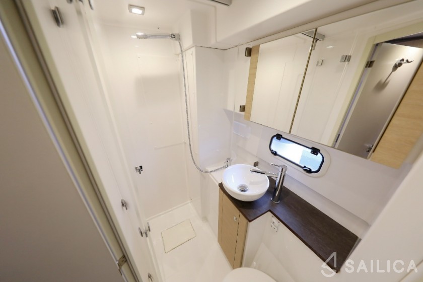 Bali 4.5 - Yacht Charter Sailica