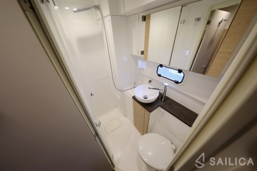 Bali 4.5 - Yacht Charter Sailica