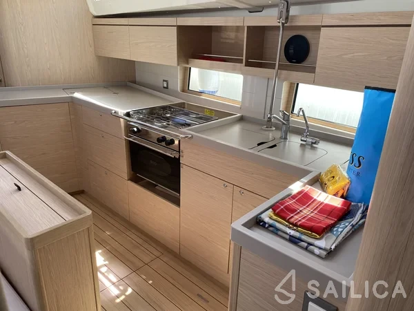 Oceanis 46.1 - Yacht Charter Sailica
