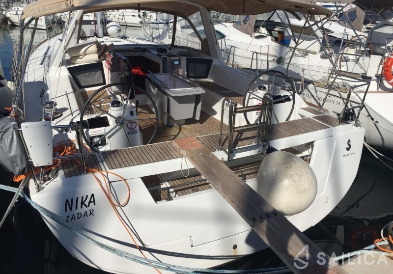Oceanis 45 - Yacht Charter Sailica