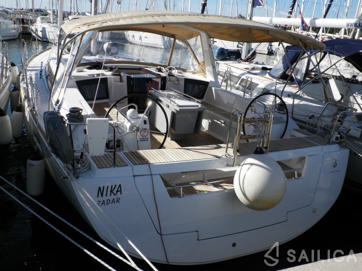Oceanis 45 - Yacht Charter Sailica