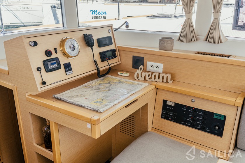 Lagoon 39 - Yacht Charter Sailica