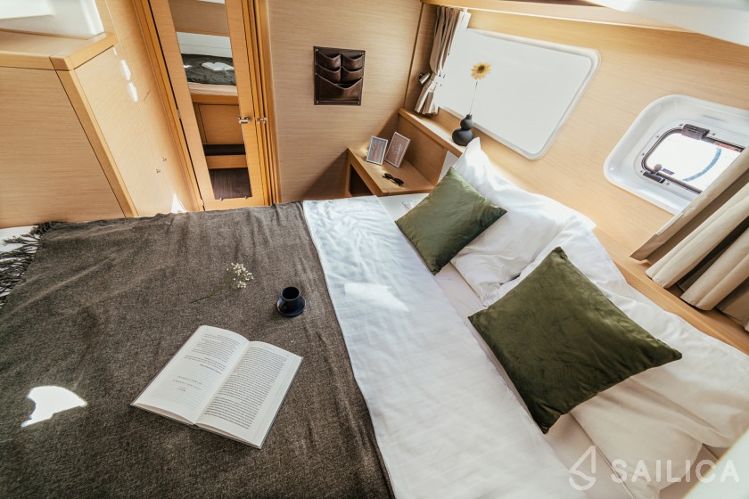 Lagoon 39 - Yacht Charter Sailica