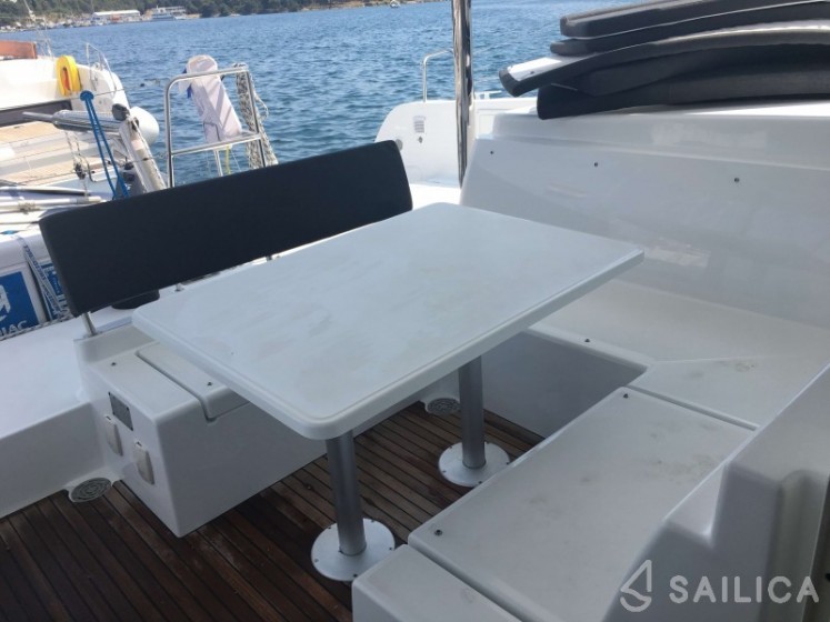Lagoon 39 - Yacht Charter Sailica
