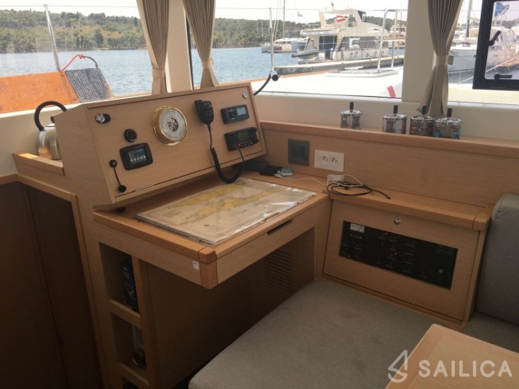 Lagoon 39 - Yacht Charter Sailica