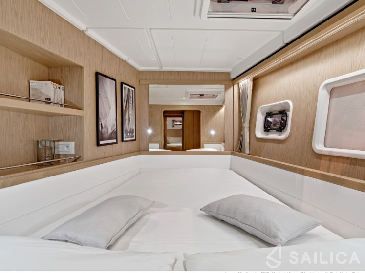 Lagoon 39 - Yacht Charter Sailica