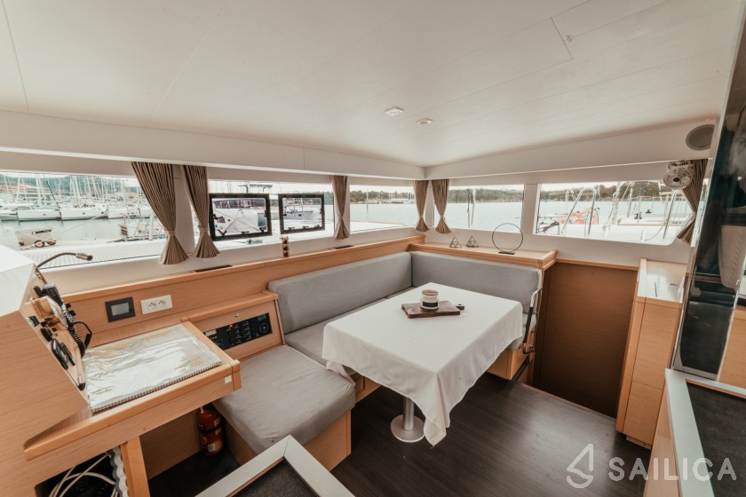 Lagoon 39 - Yacht Charter Sailica