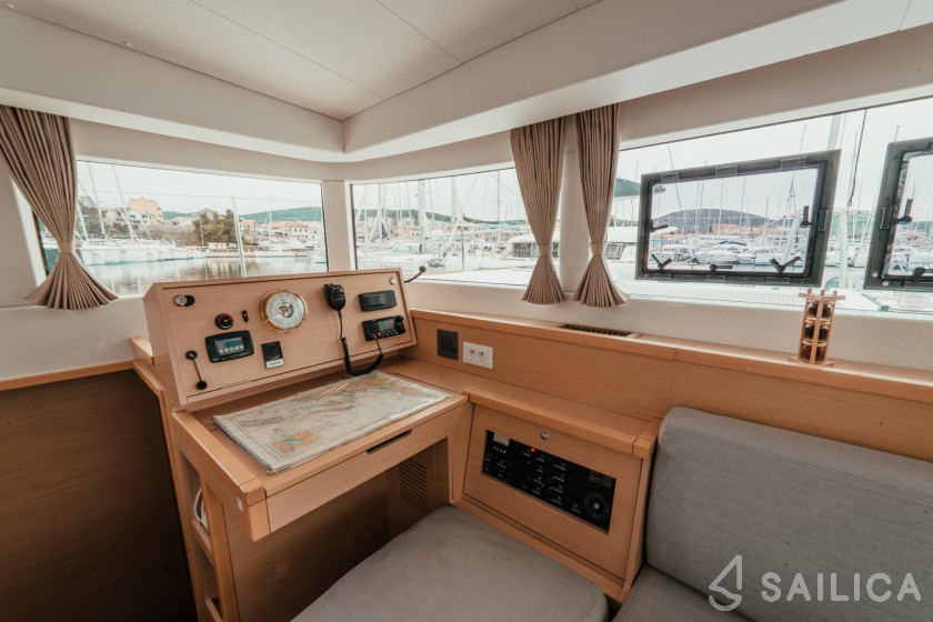 Lagoon 39 - Yacht Charter Sailica