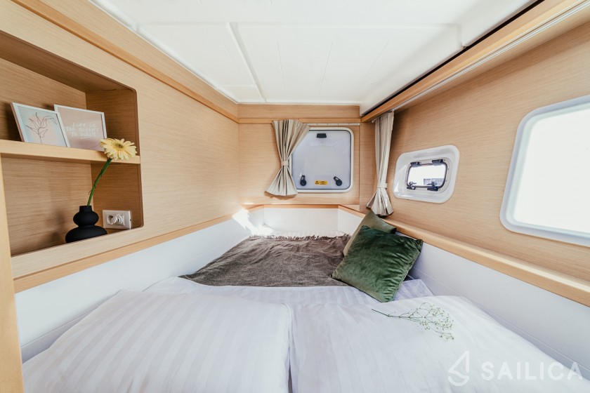 Lagoon 39 - Yacht Charter Sailica