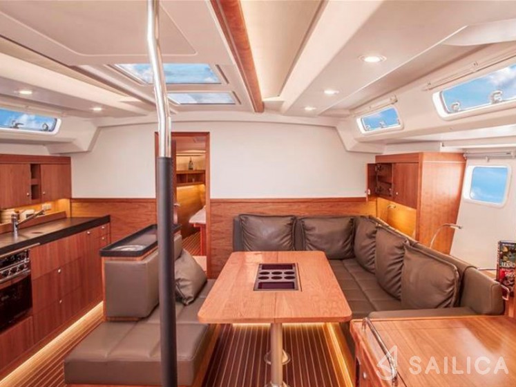 Hanse 505 - 5 + 1 cab. - Yacht Charter Sailica
