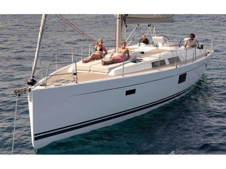 Hanse 455 - Yacht Charter Sailica
