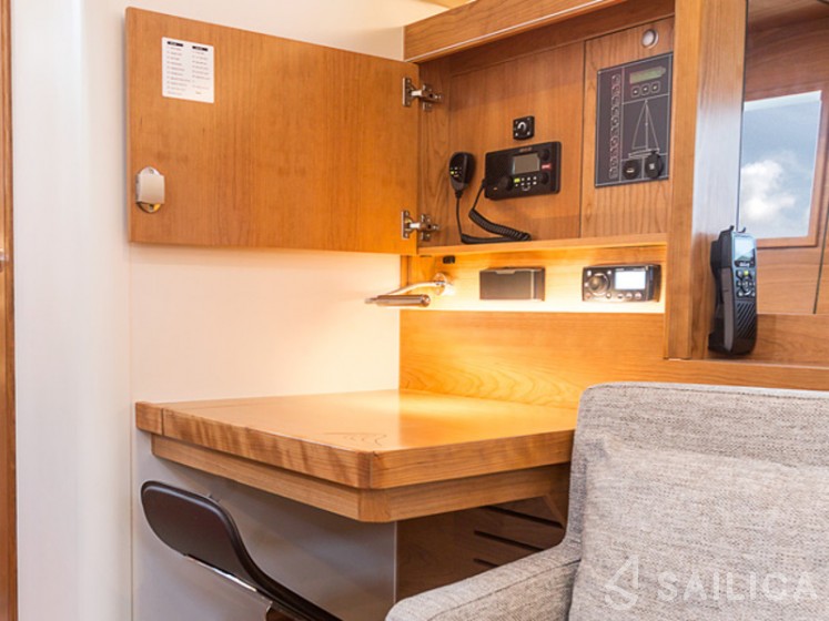 Hanse 455 - Yacht Charter Sailica
