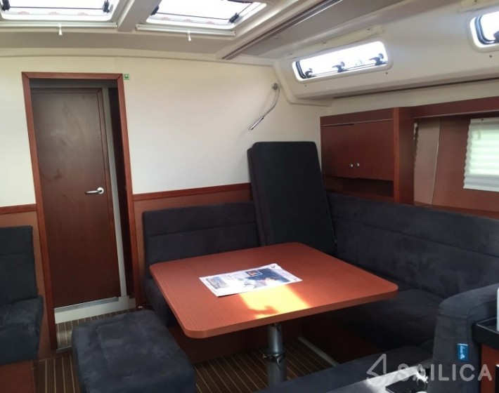 Hanse 455 - Yacht Charter Sailica