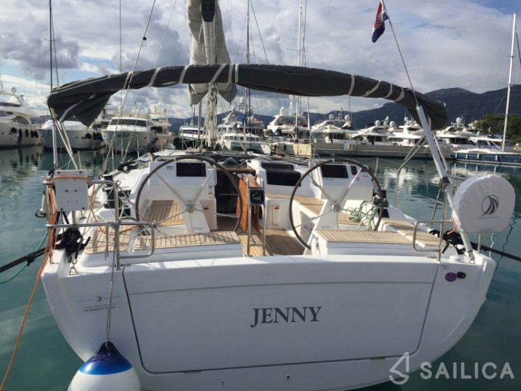 Hanse 455 - Yacht Charter Sailica