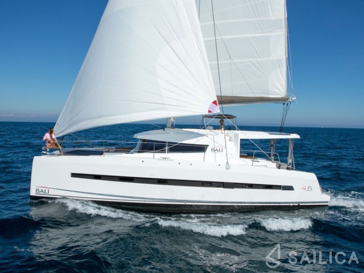 Bali 4.5 - Yacht Charter Sailica