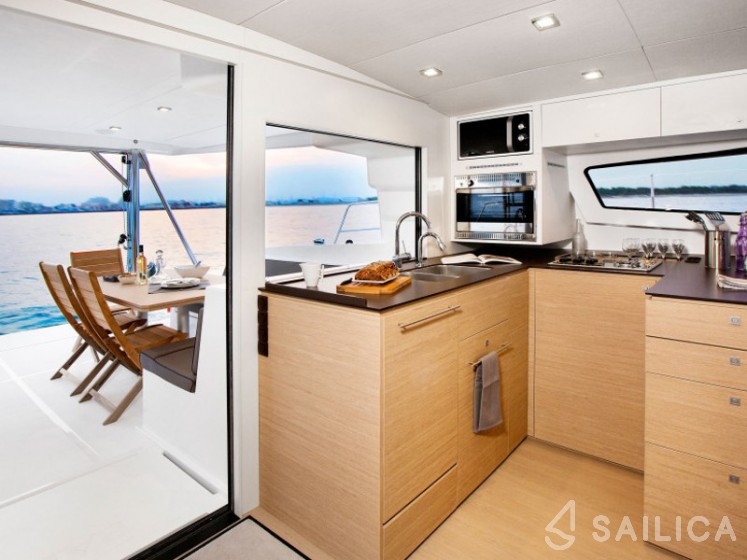 Bali 4.5 - Yacht Charter Sailica