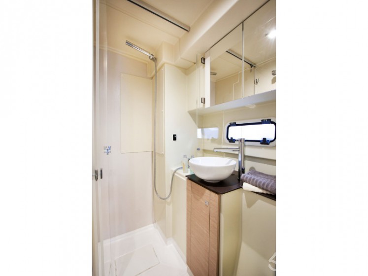 Bali 4.5 - Yacht Charter Sailica