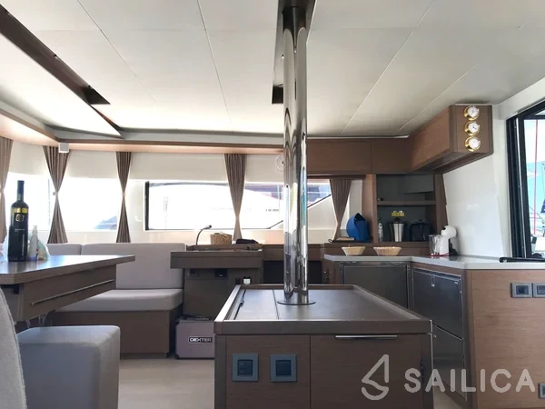 Lagoon 50 - Yacht Charter Sailica