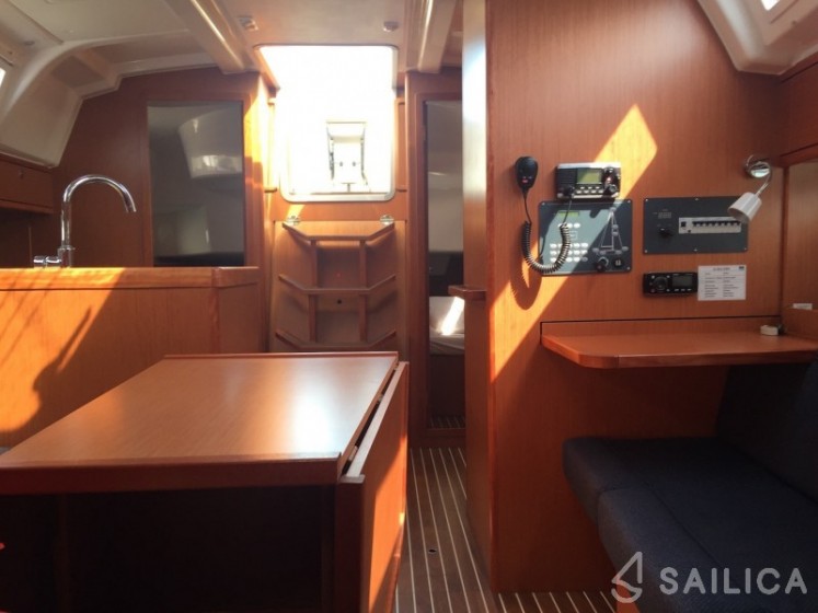 Bavaria 37 Cruiser - Yacht Charter Sailica