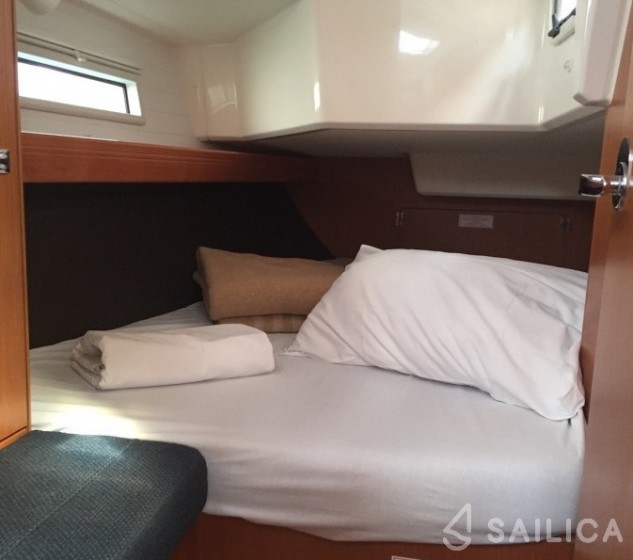 Bavaria 37 Cruiser - Yacht Charter Sailica