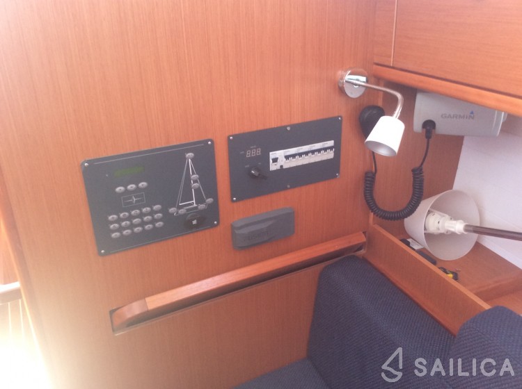 Bavaria 37 Cruiser - Yacht Charter Sailica