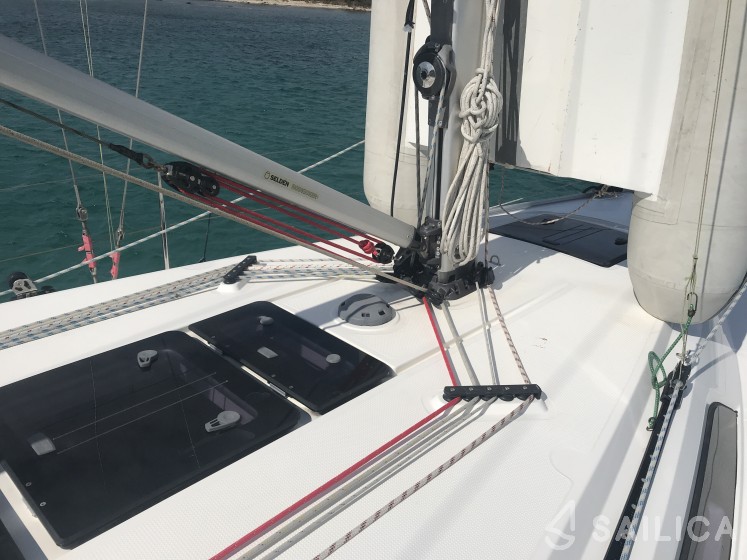 Bavaria 37 Cruiser - Yacht Charter Sailica
