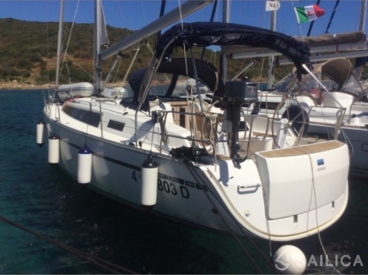 Bavaria 37 Cruiser - Yacht Charter Sailica