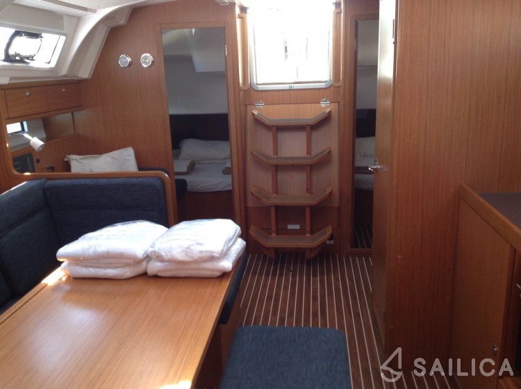 Bavaria 41 Cruiser - Yacht Charter Sailica