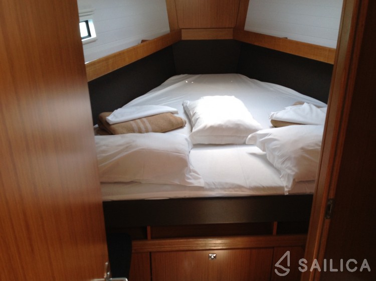 Bavaria 41 Cruiser - Yacht Charter Sailica