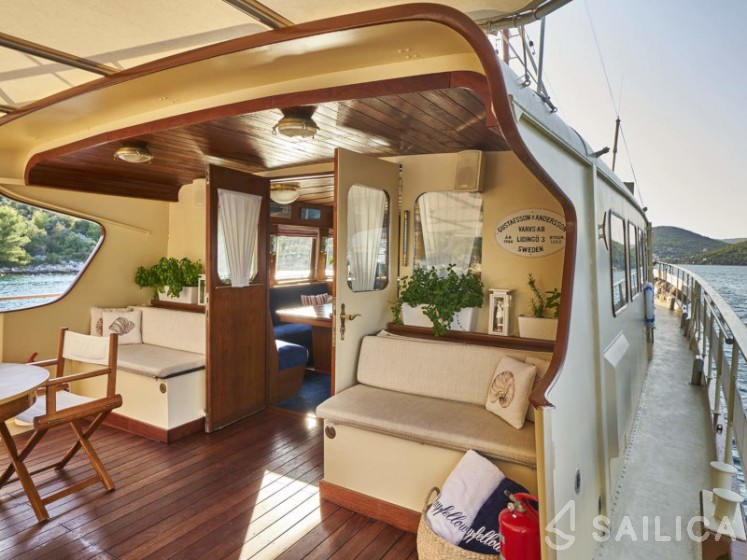 Gulet - Yacht Charter Sailica