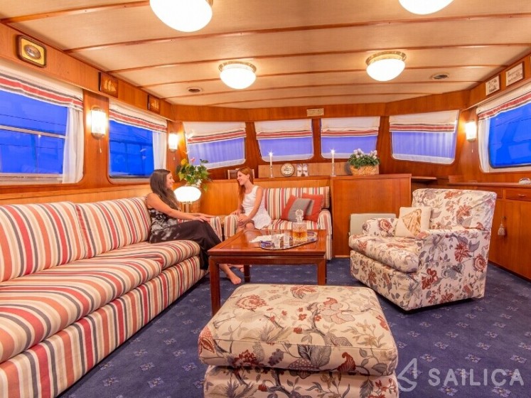 Gulet - Yacht Charter Sailica