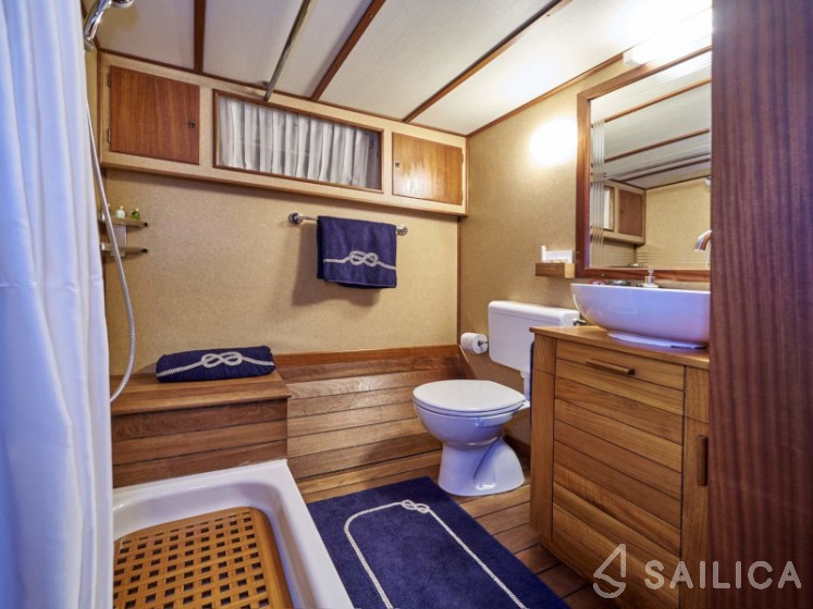 Gulet - Yacht Charter Sailica