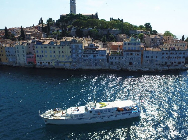 Gulet - Yacht Charter Sailica