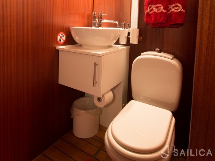 Gulet - Yacht Charter Sailica