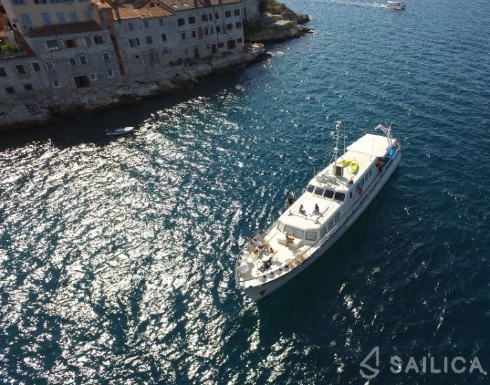 Gulet - Yacht Charter Sailica
