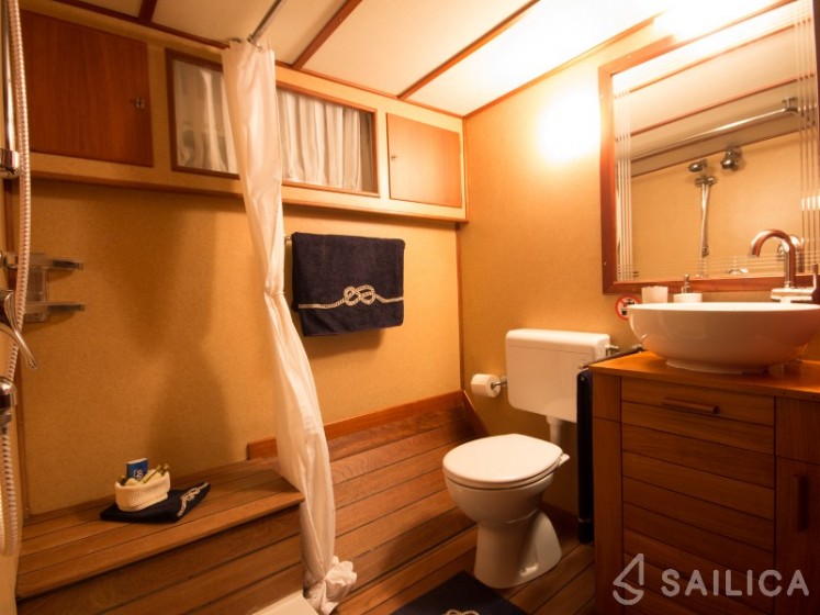 Gulet - Yacht Charter Sailica