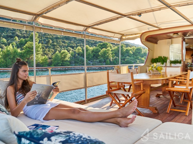 Gulet - Yacht Charter Sailica