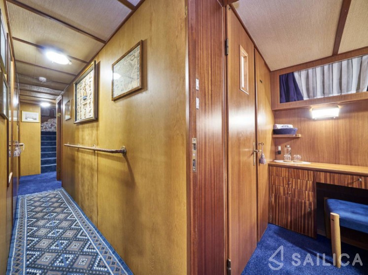 Gulet - Yacht Charter Sailica