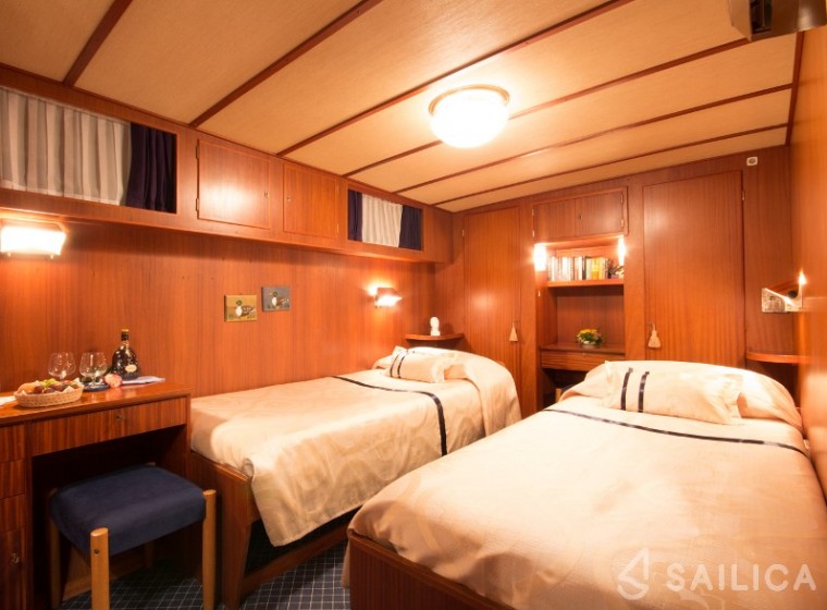 Gulet - Yacht Charter Sailica