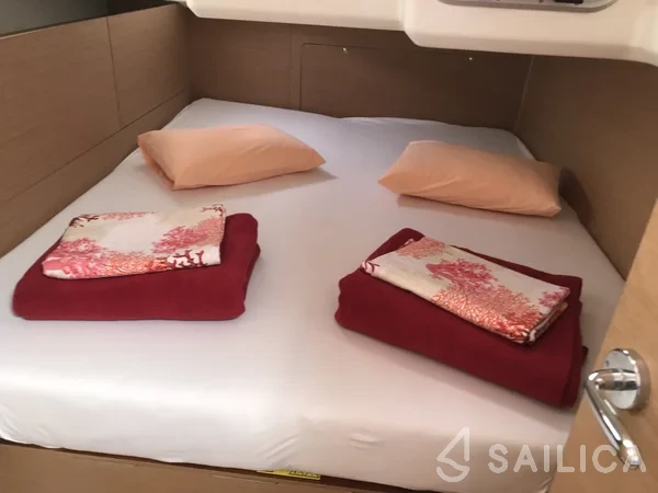 Sun Odyssey 440 - Yacht Charter Sailica