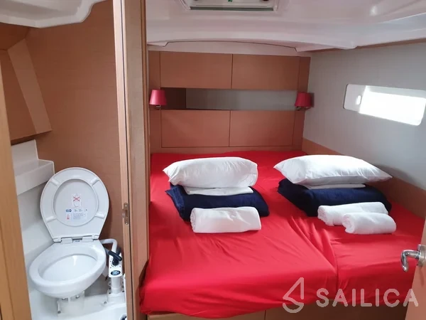 Sun Odyssey 410 - Yacht Charter Sailica