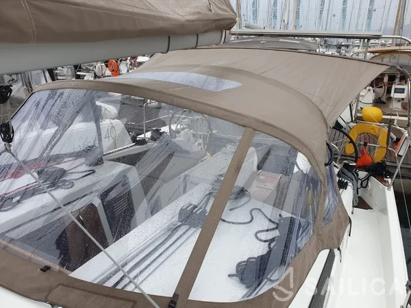Sun Odyssey 410 - Yacht Charter Sailica