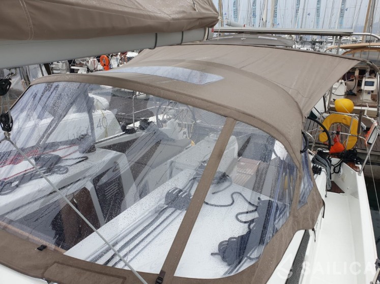 Sun Odyssey 410 - Yacht Charter Sailica