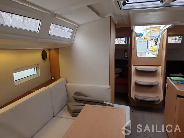 Sun Odyssey 410 - Yacht Charter Sailica