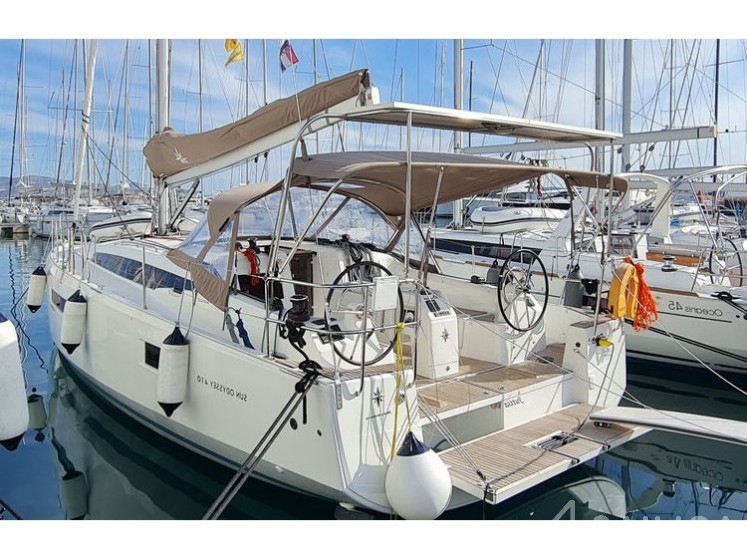 Sun Odyssey 410 - Yacht Charter Sailica