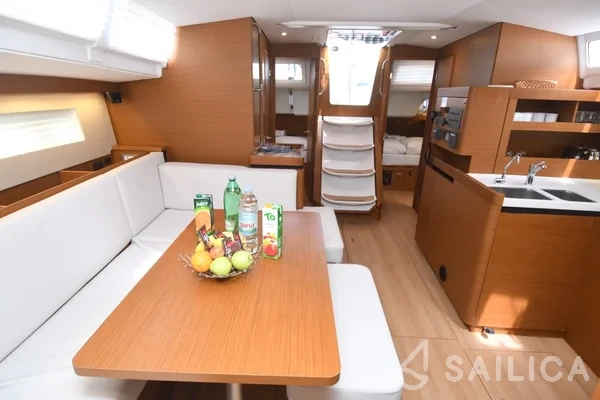 Sun Odyssey 490 - Yacht Charter Sailica