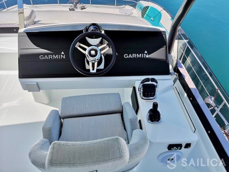 MY 44 - Yacht Charter Sailica