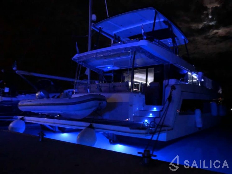 MY 44 - Yacht Charter Sailica