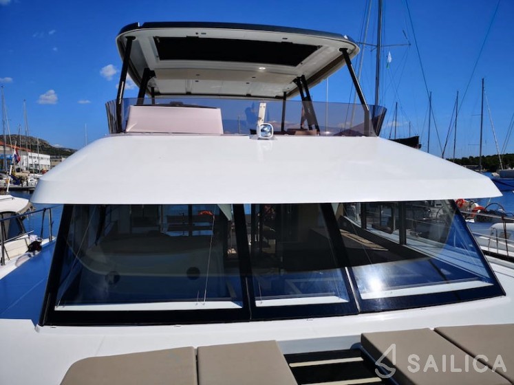 MY 44 - Yacht Charter Sailica