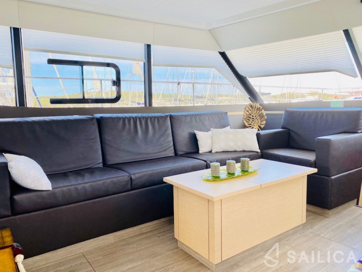 MY 44 - Yacht Charter Sailica